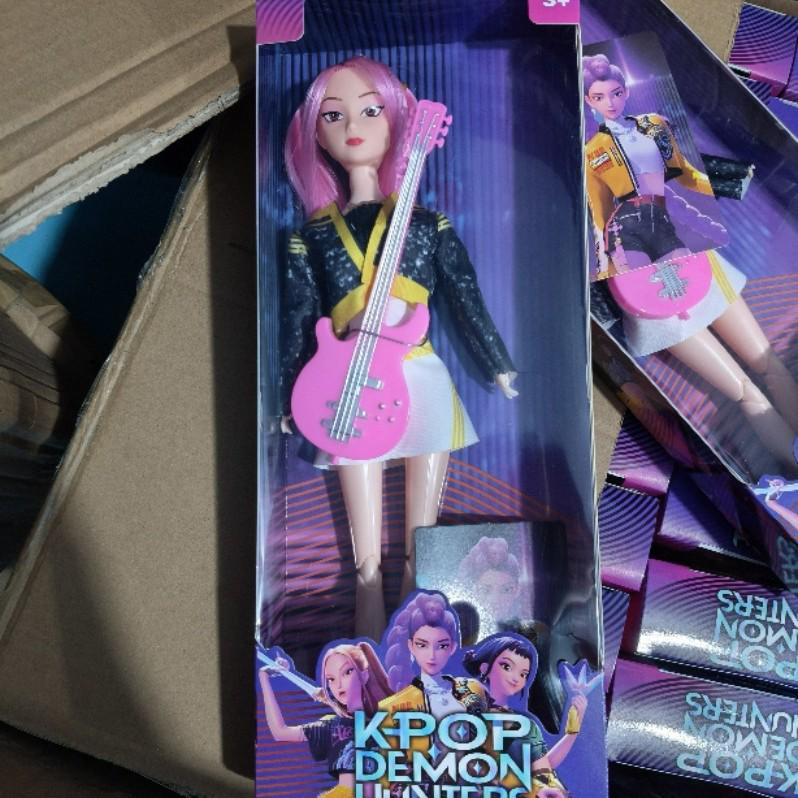 Monster Hunting Witch Doll with Music, 12 Joints, Colorful Lights & Cartoon Theme Song