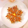 Luxury Vintage Crystal Flower Brooch for Women, Elegant and Fashionable Wedding Dress Accessory, Floral Headpiece Decoration