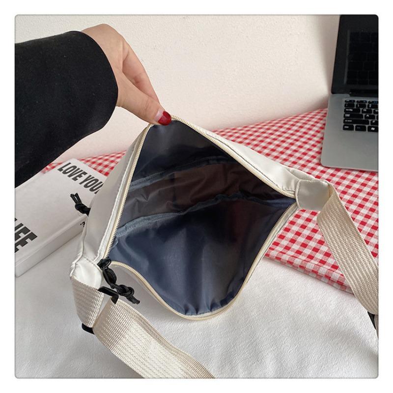 Fashion Underarm Bag Viral Shoulder Bag Women Minimalist Chic Crossbody Bag Versatile Instagram Bag