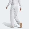 adidas Calças cargo de fleece S eSSentialS lineares para mulher, corte regular, de algodão, com bolsos cargo, cinza escovado