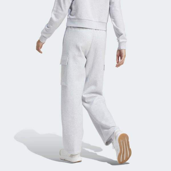 adidas Calças cargo de fleece S eSSentialS lineares para mulher, corte regular, de algodão, com bolsos cargo, cinza escovado