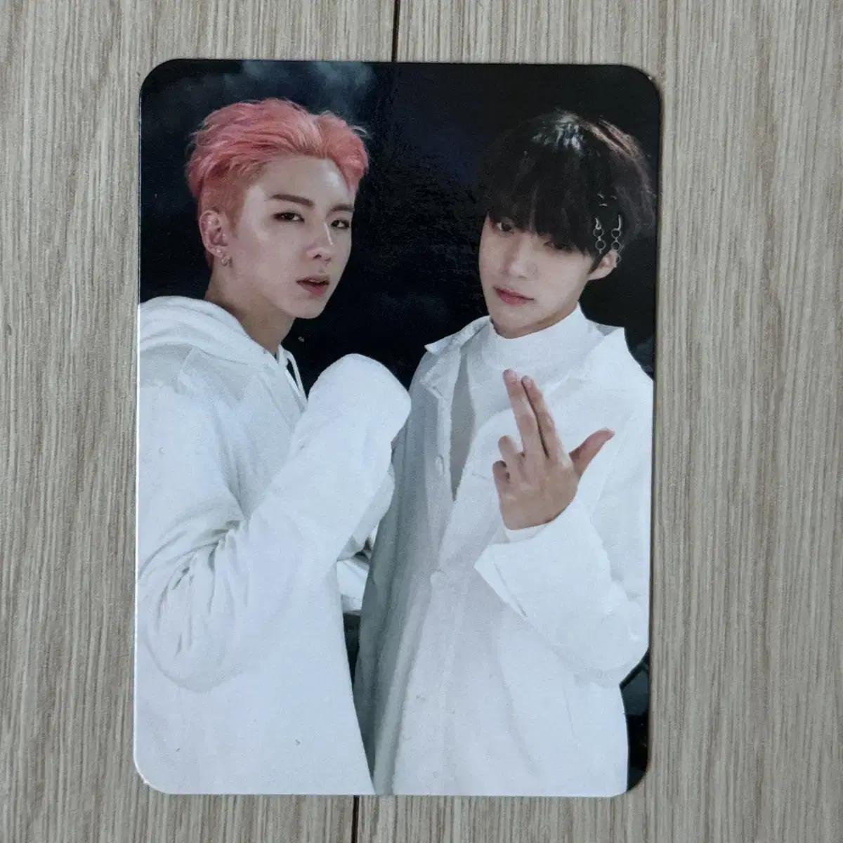 

Monsta X Minhyuk Kihyun Unit Fighter Broadcast Photocard