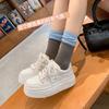 Otoño e invierno nuevo cuero suela gruesa aumento de altura interior muffin casual zapatillas de plataforma versátiles para mujer