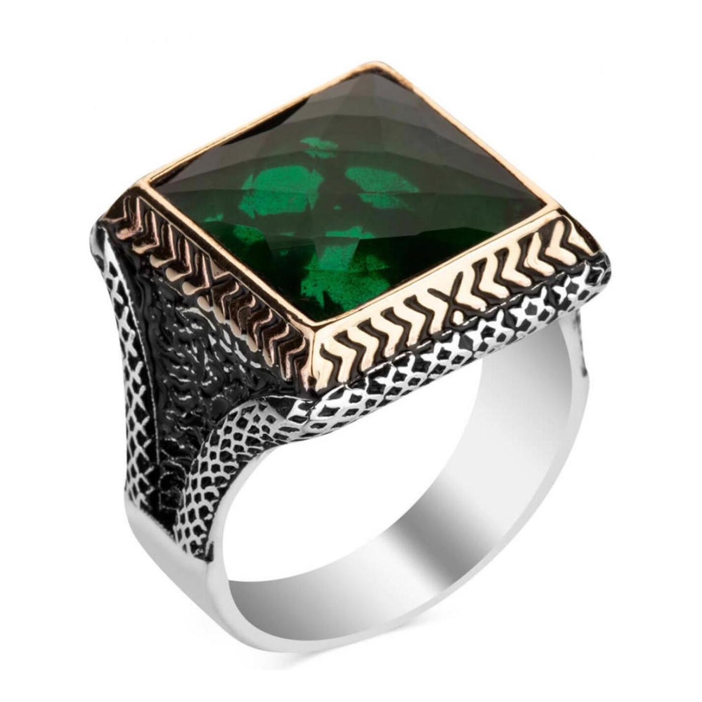 

Мужское серебряное кольцо квадратного дизайна с зеленым цирконом