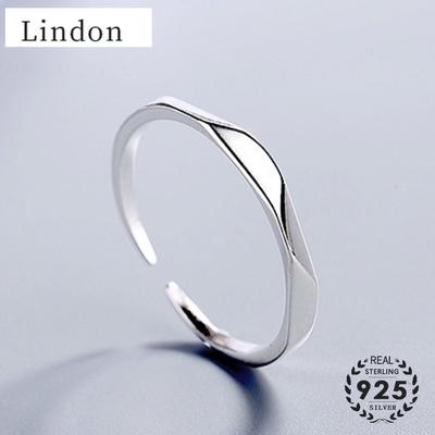 Lindon Stylish  Mobius Wave Shape Adjustable Open Ring for Women Fashion Ornament for Wedding Engagement