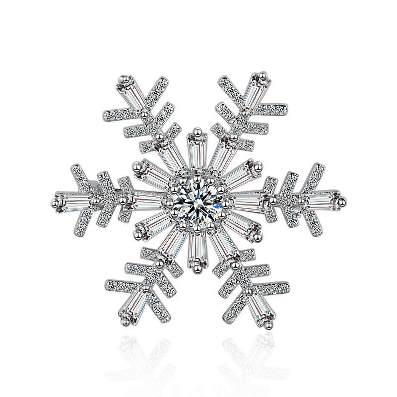 Luxury Zircon Snowflake Brooch – Versatile Korean Fashion Pin