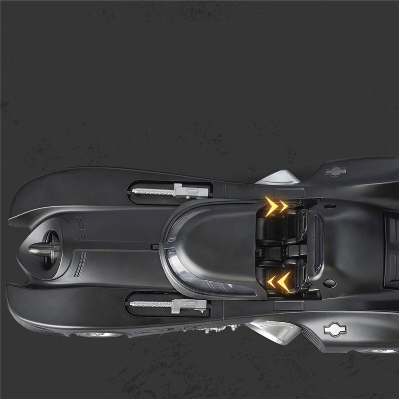 1/32 Classic Movie Car Batmobile Bat Alloy Sports Car Model Diecast Metal Toy Concept Racing Car Model Sound And Light Kids Gift