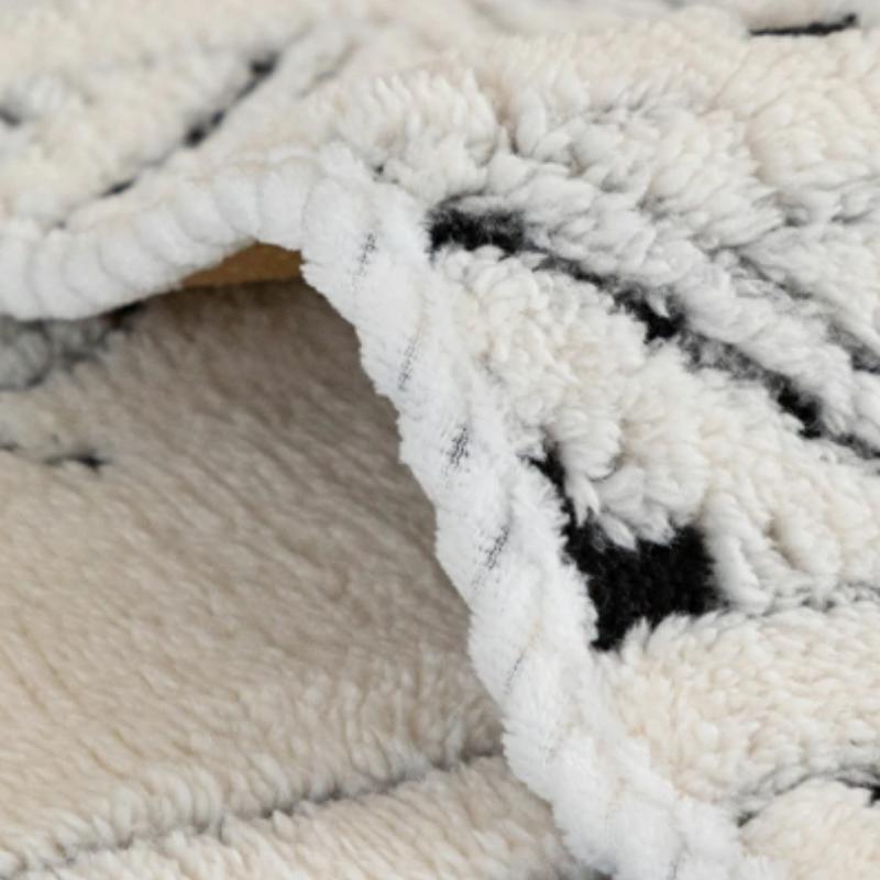 1Count Cold Weather Gentle Plush Sofa Pillow Slip Patterned Jacquard Northern European Style Corner Couch Furniture Cover Cat Pet Proof Sofa Pad Mat