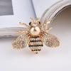 Luxury Bee Brooch: High-End, Creative Animal-Themed Accessory for Women's Fashion - Versatile and Trendy