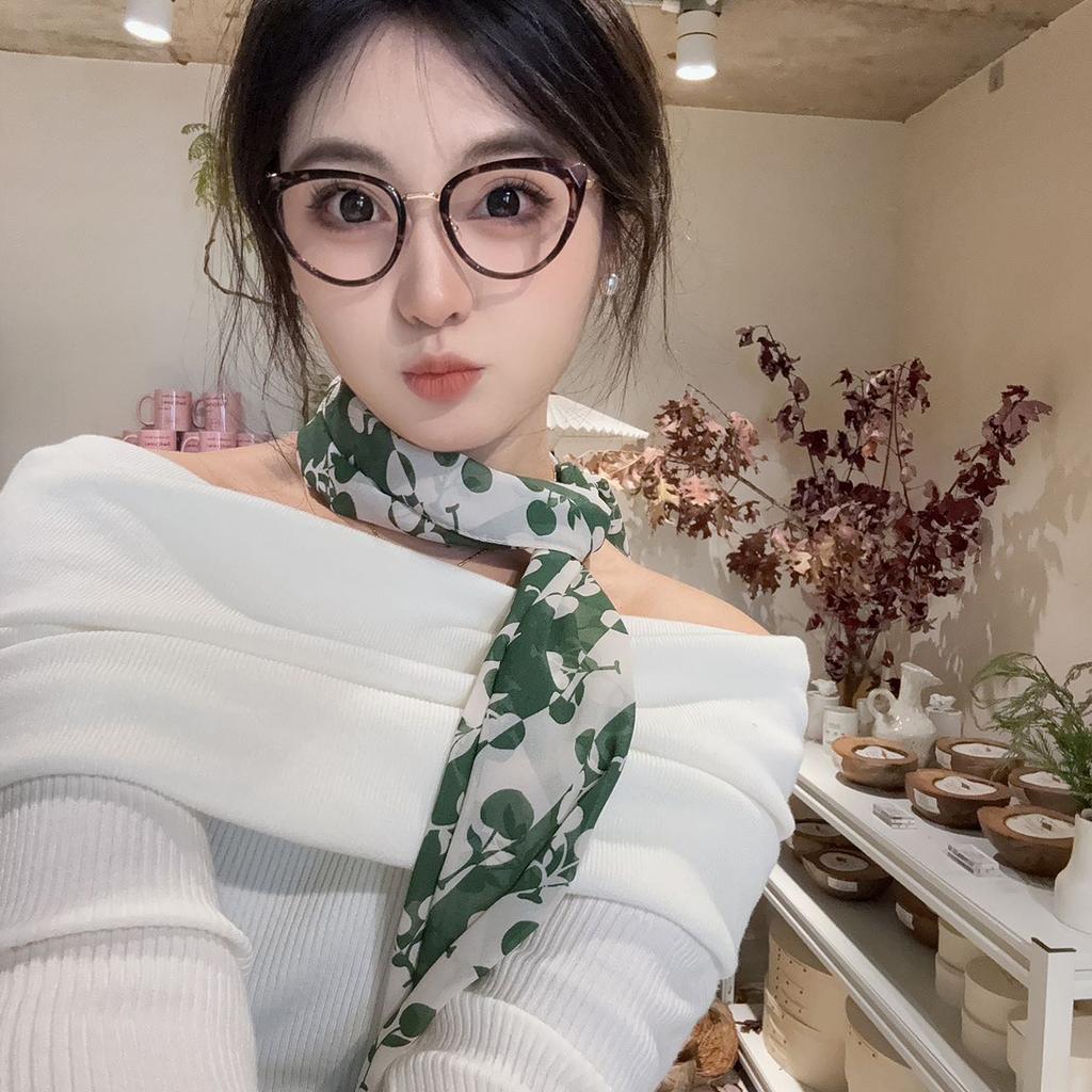 Zhang Ruonan'S Same Korean Black Polka Dot Silk Scarf, High-End Neck Accessories, Multi-Functional Versatile Shirt Decoration
