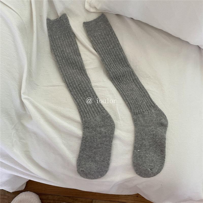 

Женские осенне-зимние утолщенные шерстяные носки до колена с махровым ворсом 1 pair светло-серый