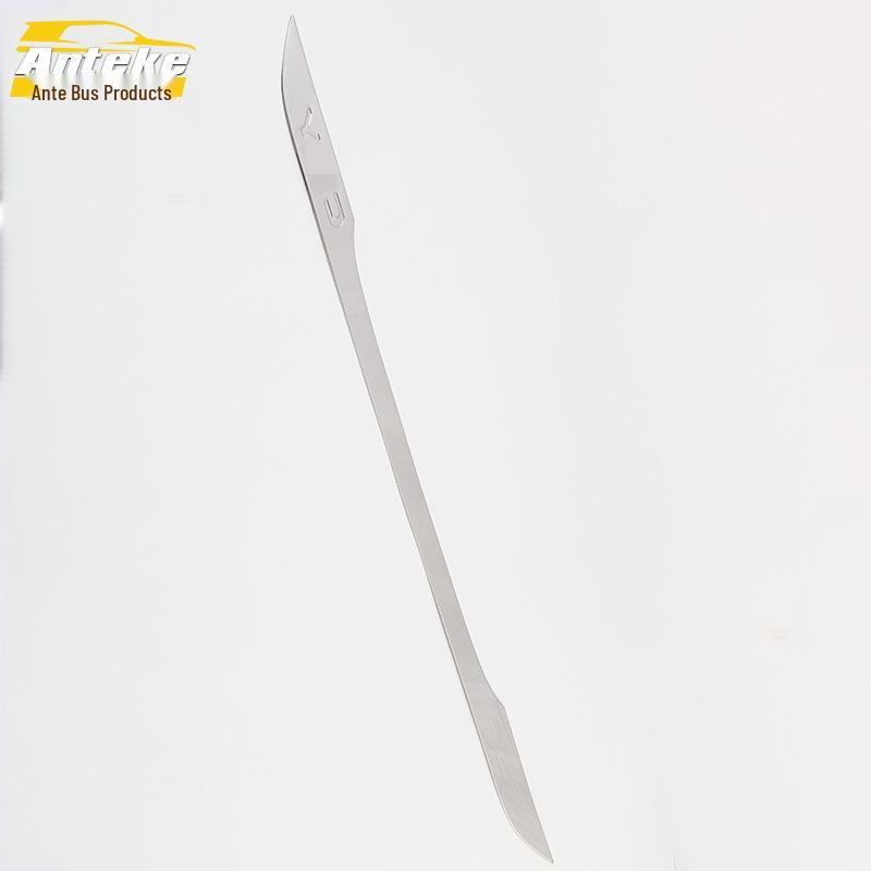 

Universal Tailgate Trim: Rear Trunk Bright Strip, Anti-Scratch Bumper Protector for 15 Car Models.