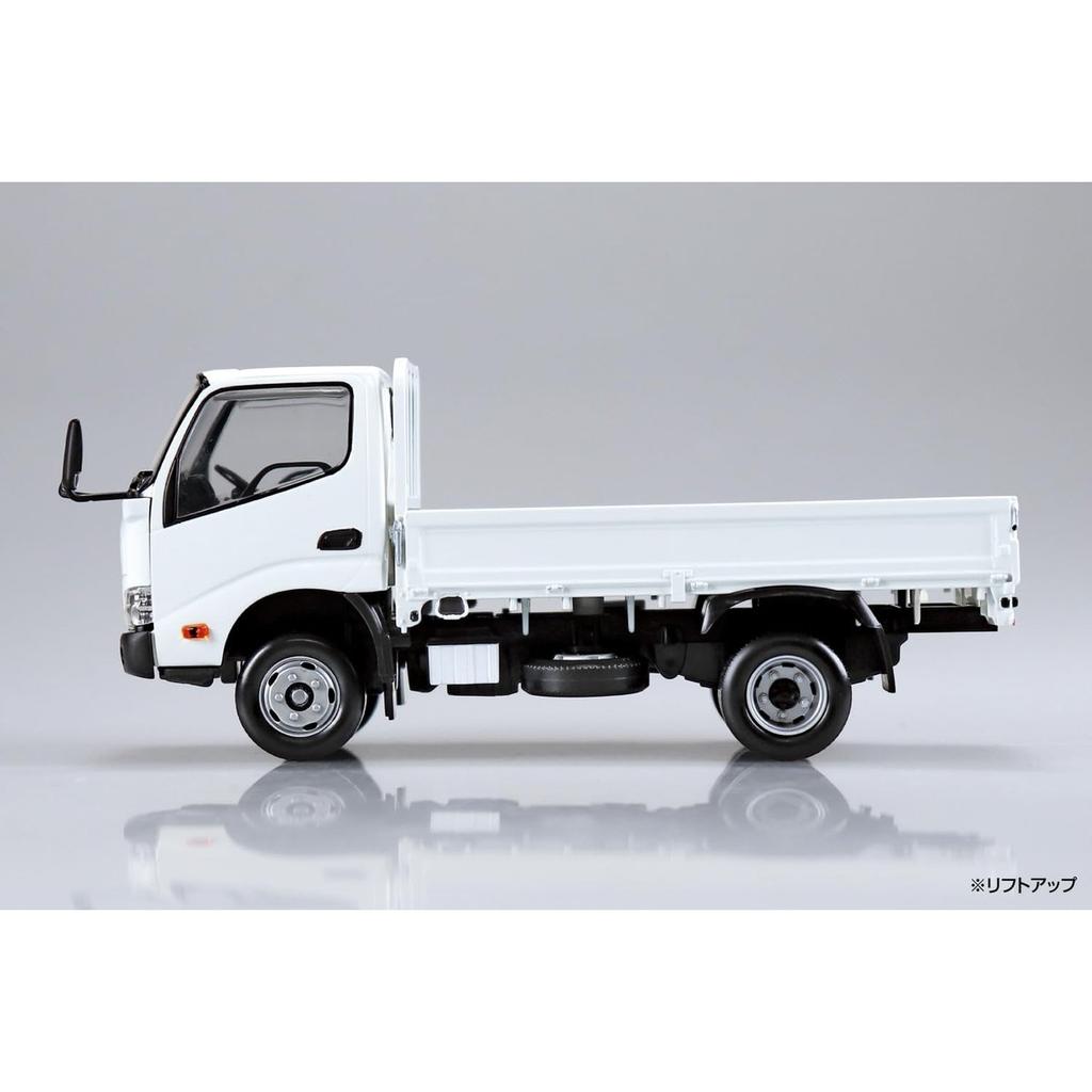 AOSHIMA Hino Dutro Flat-Body Truck Model Kit - 1/32 Scale, Snap-Kit, No Glue/Paint Needed, White
