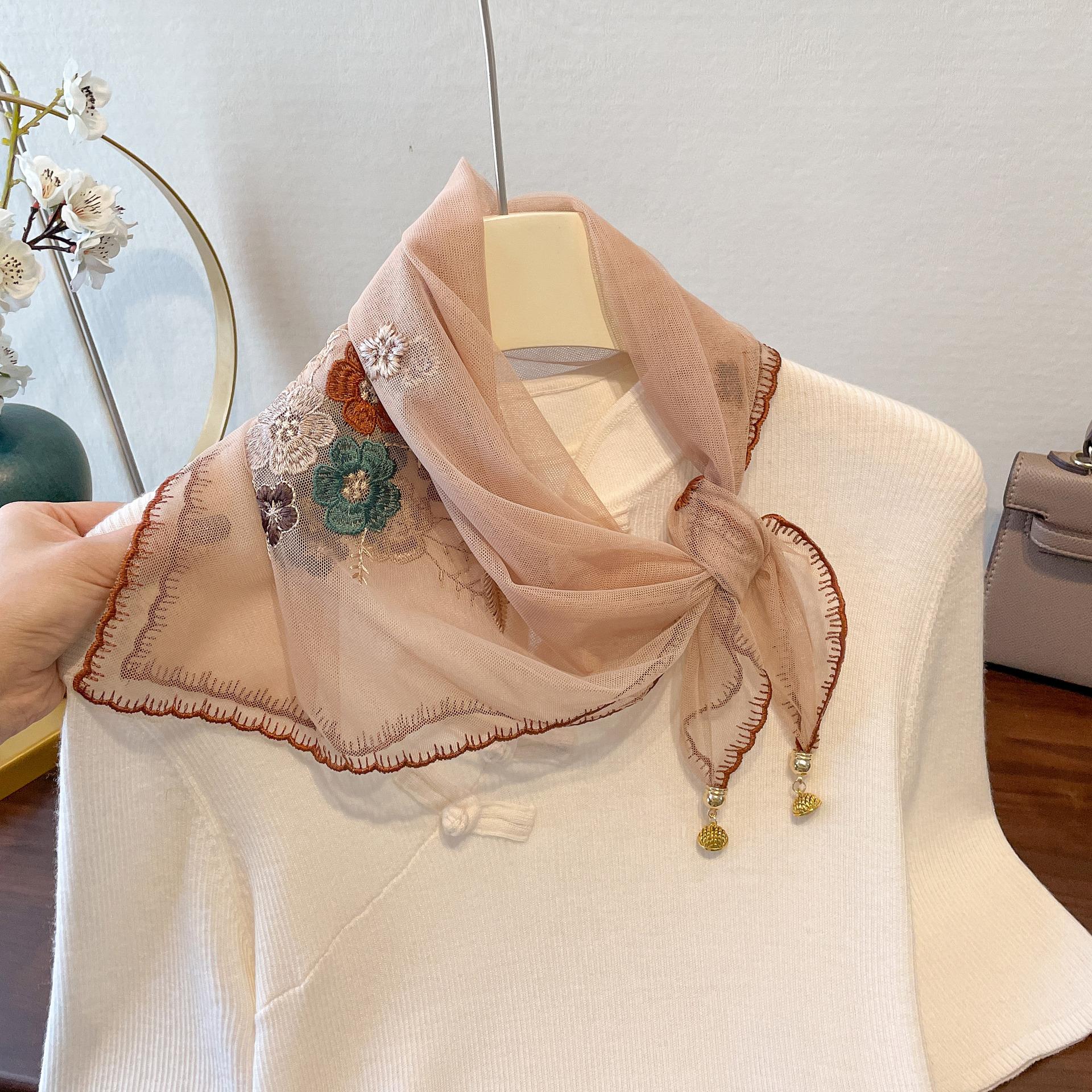 

Новый женский кружевной квадратный шарф, высококачественный тонкий платок, шарф с магнитной пряжкой, вышитый шарф для женщин 70*70cm