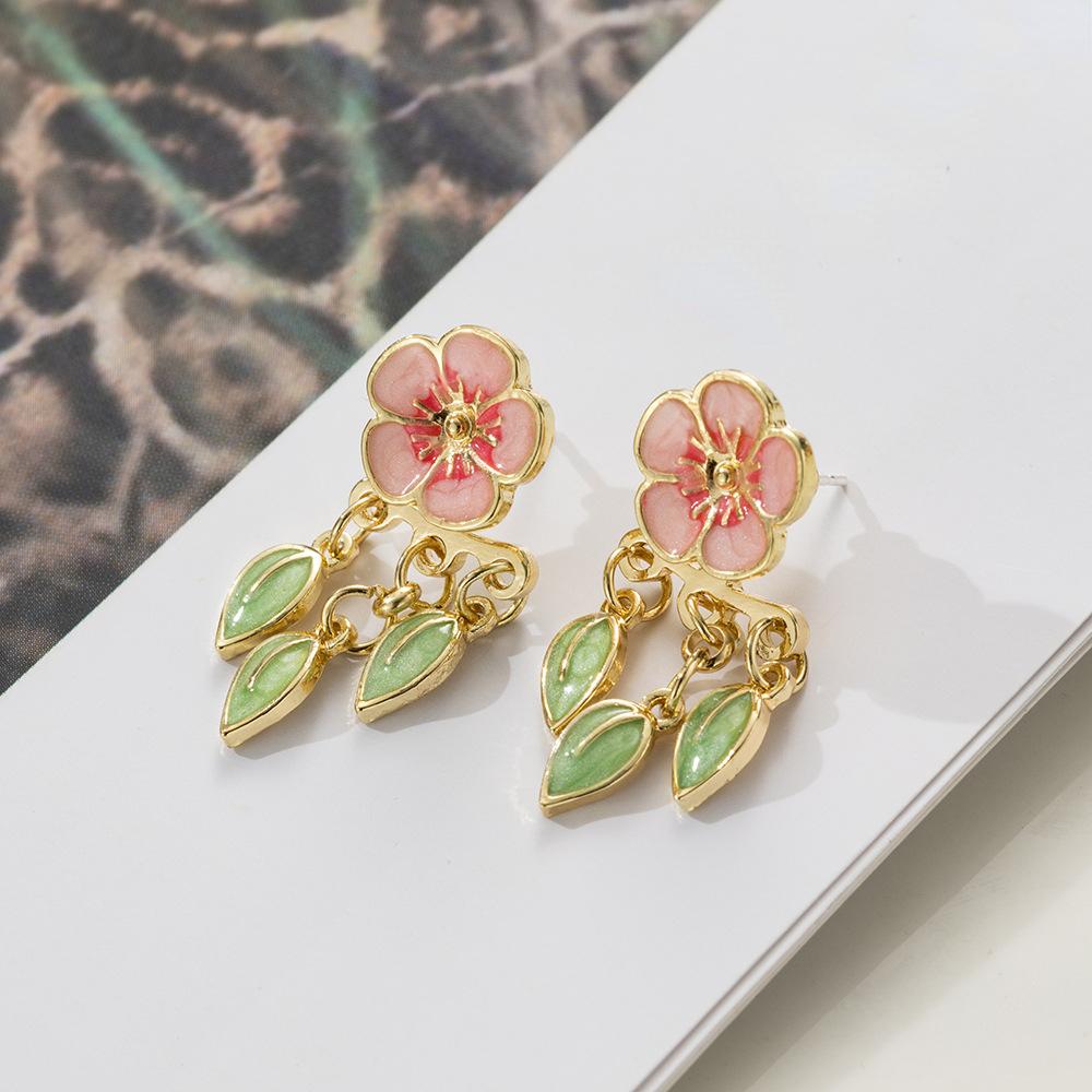 Stereo Peach Blossom Leaf Bordered Dangle Earrings, Alloy Baking Paint Bohemian Japanese And Korean Cute Style Drop Earrings For Women