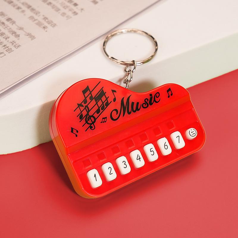 Mini Electronic Keyboard Keychain Portable Musical Instrument Toy Piano Keychain Mini Real Working Finger Piano Keychain
