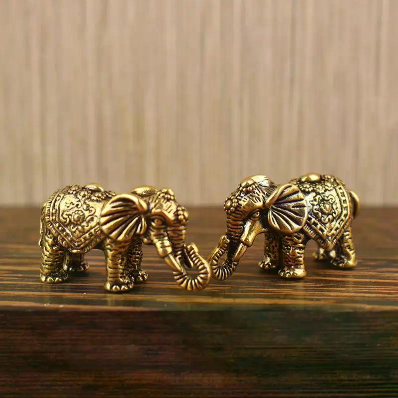 1Pcs Vintage Lucky Statue Desktop Decor Mini Brass Auspicious Elephant Figurine Metal Ornament Wealth Art Gift