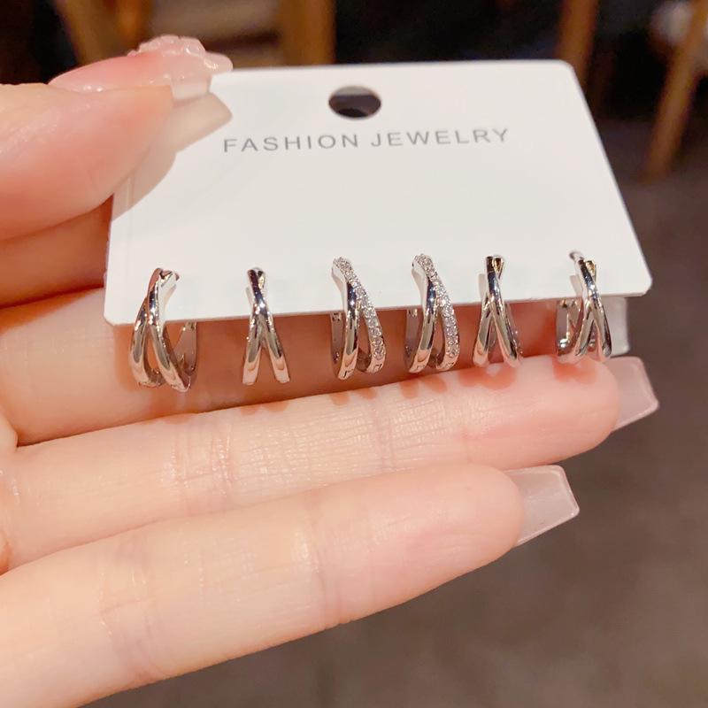 

European & American Fashion Inlaid Diamond Metal Cross Ear Cuff Set - Light Luxury Style Ear Hoops for Women