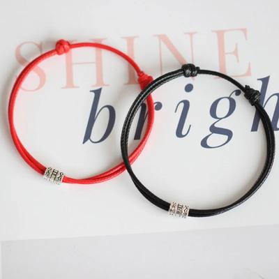 Braceletes – Pulseiras entrelaçadas
