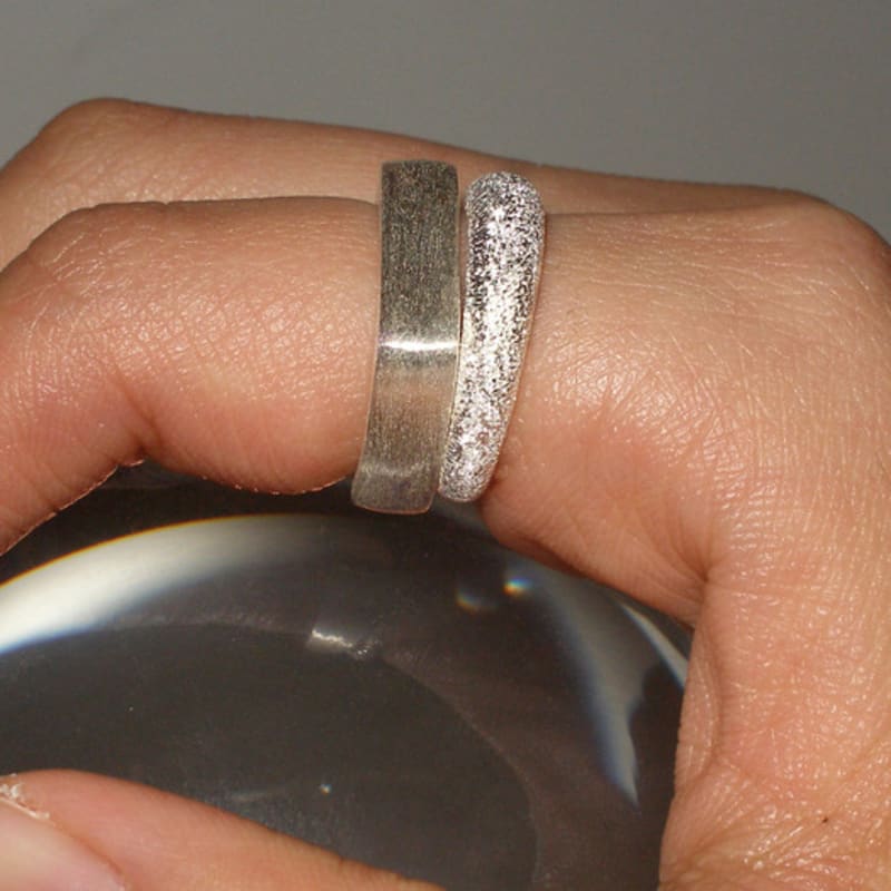 SULTANA Matte Squre Open Ring