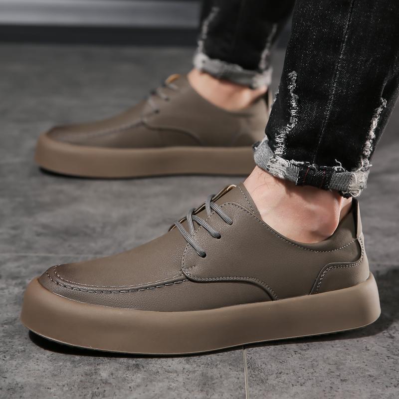 Fashion Outdoor New Men's Comfortable Lightweight Round Toe Board Shoes Fashionable Brand Retro Lace Up Thick Soled Casual Leather Shoes