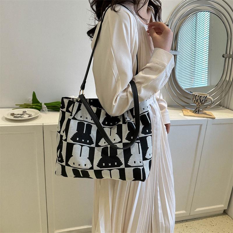 Stylish Commuter Tote Bag For Women 2023 Summer Fashion Korean Cute Shoulder Bag