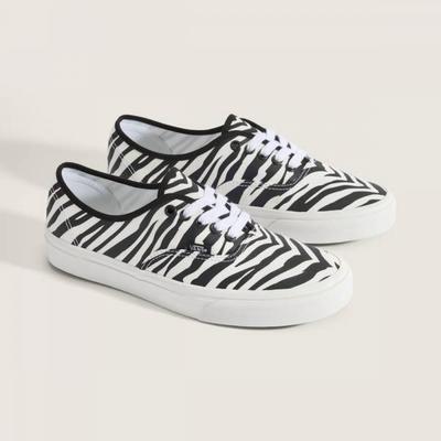 Animal Authentic Zebra Vn000d7yzbr