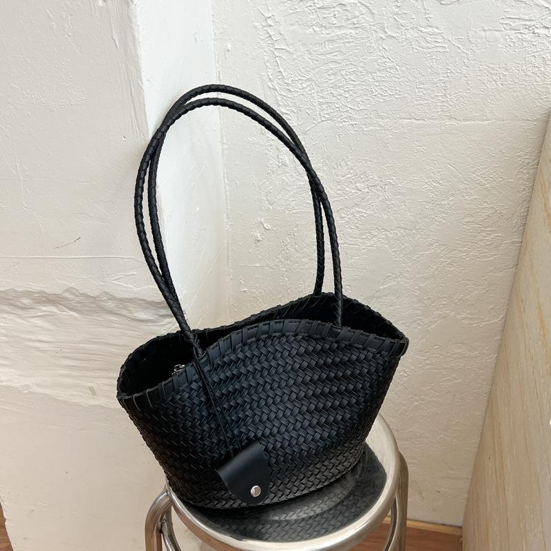 Large-capacity Woven Bag - Stylish Commuter Shoulder Bag with Hand-held Grocery Bag Feature