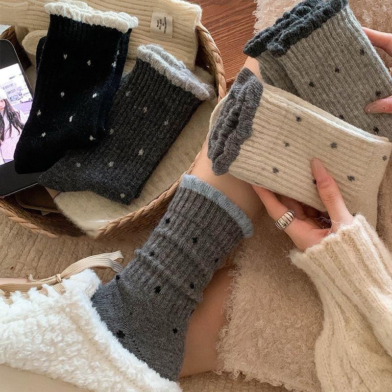 Autumn And Winter Women'S Thick Dopamine Warm Mid-Calf Socks With Lace And Polka