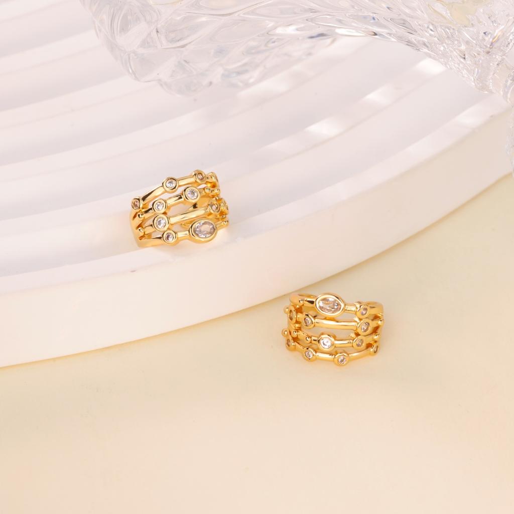 Vintage Luxury Multilayer Zircon Clip Earrings for Women Cooper Gold Color Crystal Earring 2026 New Fashion Wedding Zircon Gift