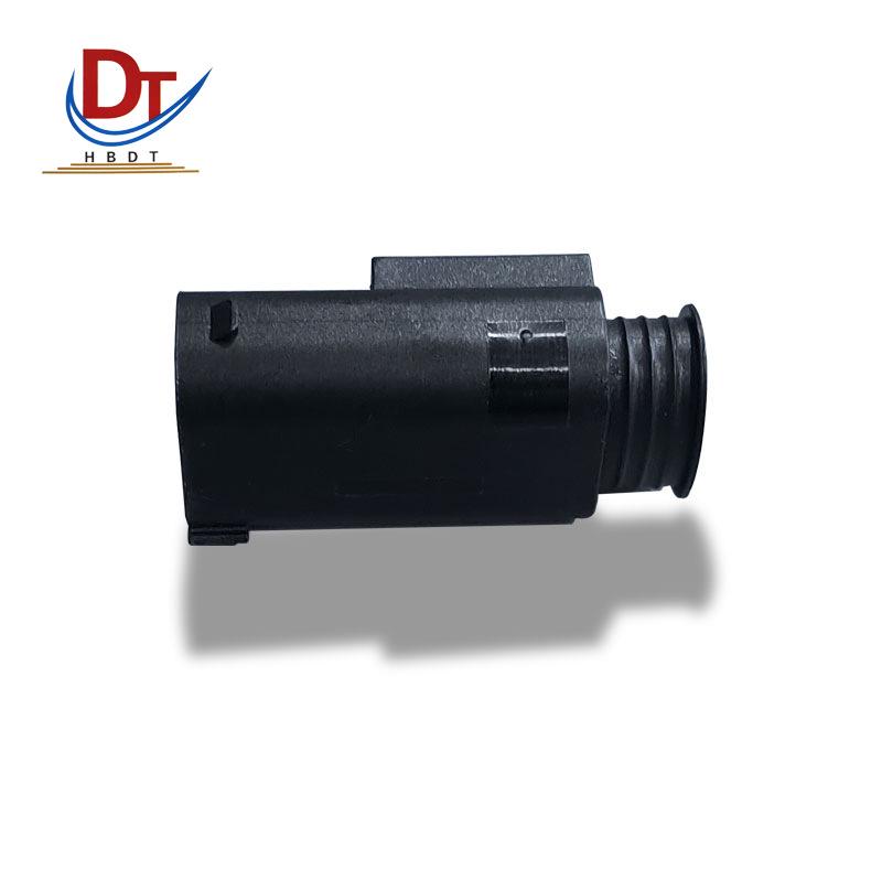 Automotive 4-Pin Black Plastic Wiring Harness Connector System Sheath 1-967584-3