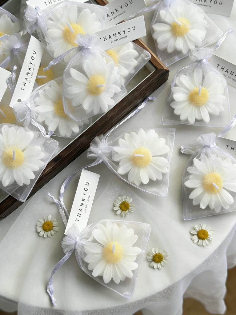 1pc/5pcs/10pcs Daisy Shaped Candles Set - Wedding Favors Gift Basket, Bridal Shower Decor, Scented Soy Wax For Home Fragrance
