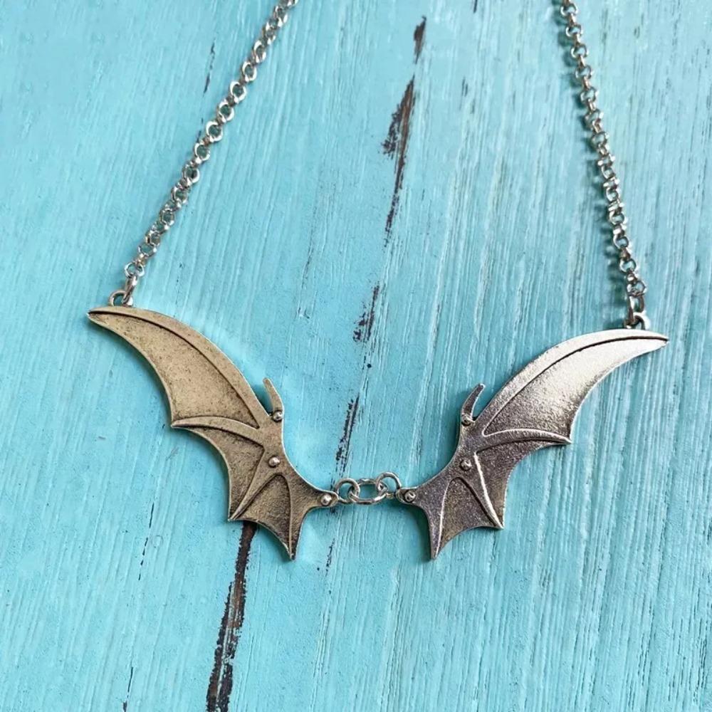 Goth Vampire Vintage Bat Wings Pendant Choker Necklace Christmas Witchy Gift For Women Best Friends New Fashion Jewelry