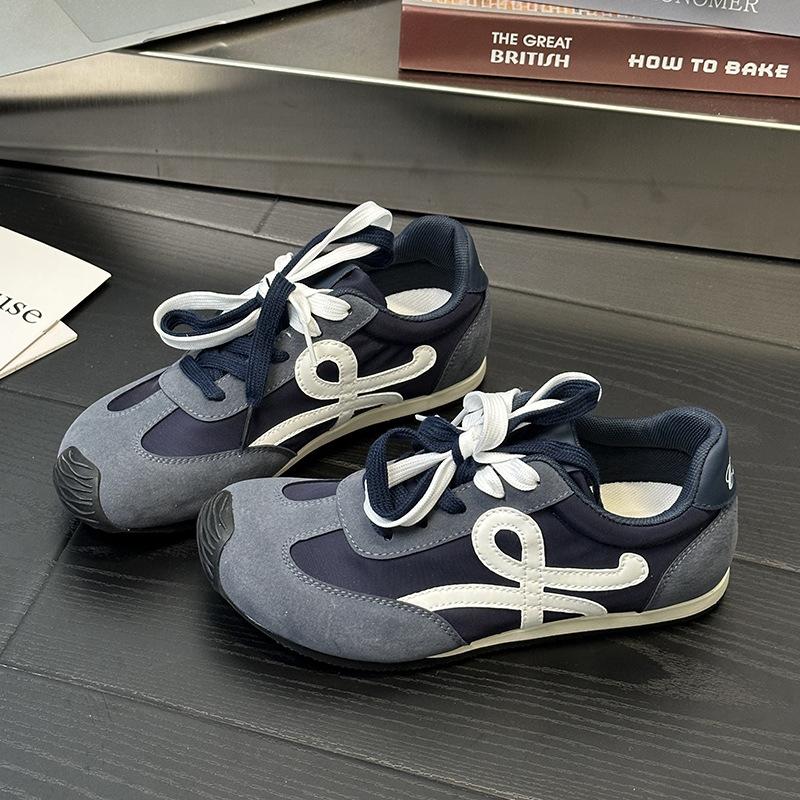 

98-Ретро уродливые милые на плоской подошве новые мягкие подошвы удобные повседневные пара шнурков обувь женская милая 40