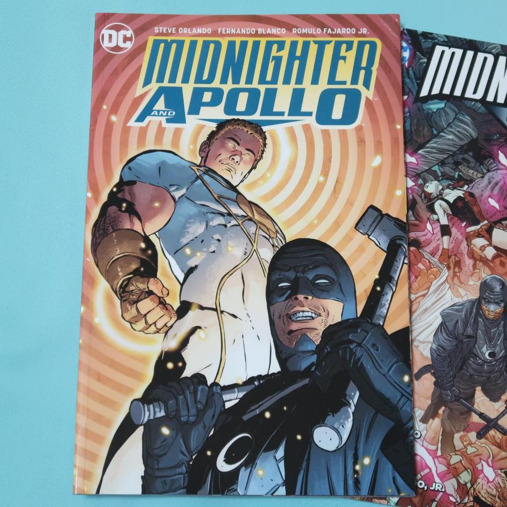 [USED] Sale! Foreign Books American Comics Midnighter DC Comics 2-Book Set