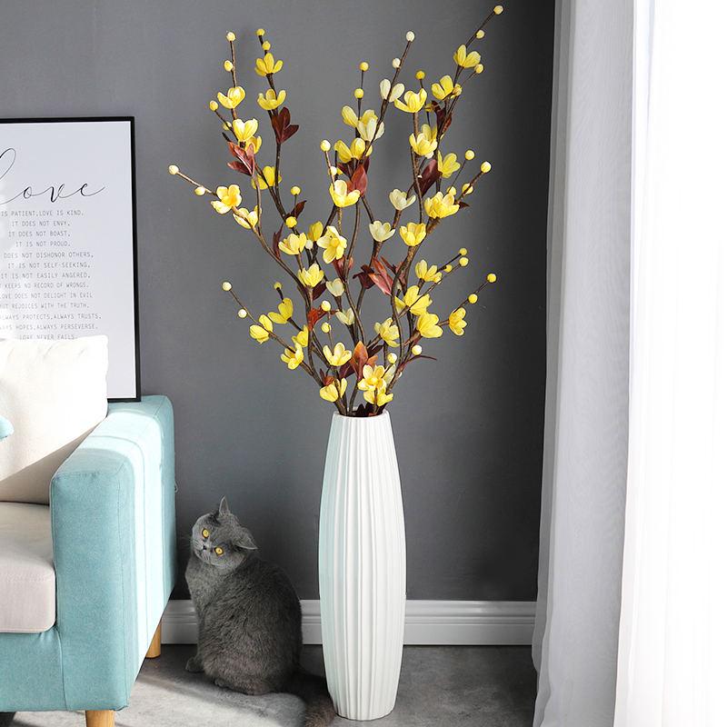 Plum Blossom Corn Husk Dried Flower Bouquet for Indoor Decoration