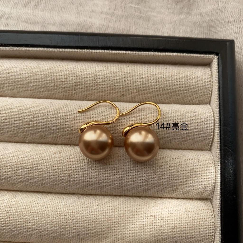 Elegant Light Luxury Pearl Stud Earrings Multi-Color Niche High-End Classic Personalized Commuter Ear Hook Earrings