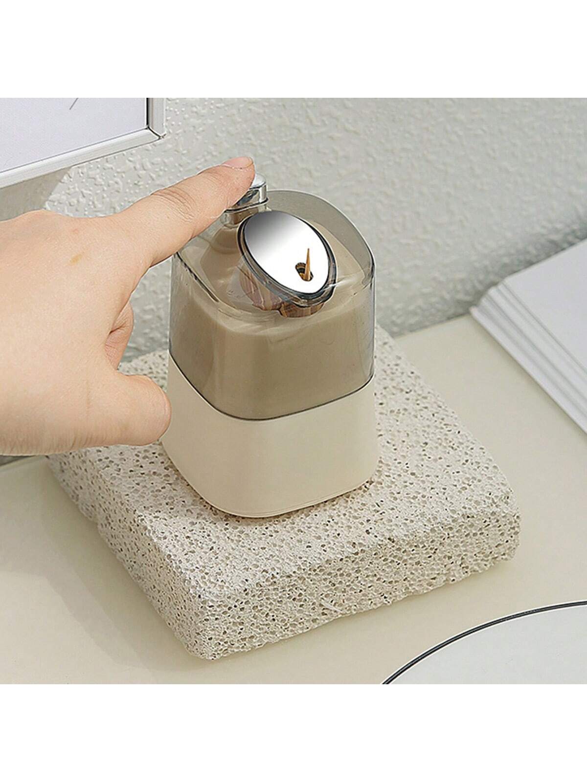 

1pc Creative Toothpick Holder With Automatic Pop-Up Function, Home Storage Container With Highly Attractive