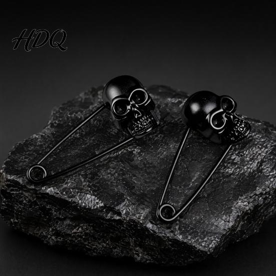 Durable Metal Brooch Skull Brooch Safety Pin with Lock Design 3D Carving