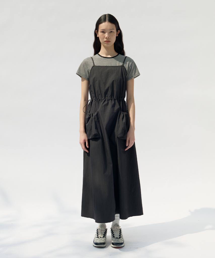 Kueoumeon Drawstring Pocket Maxi Dress (Black)