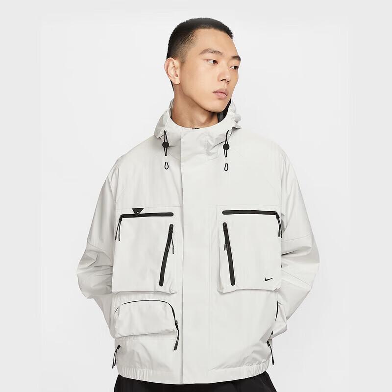 Nike Men s Versatile Woven Hooded Jacket HJ2945 L