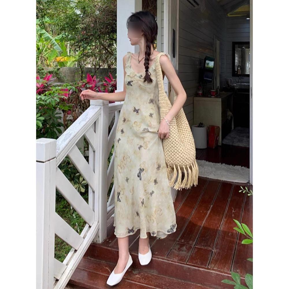 

Женская одежда в иностранном стиле, платье с V-образным вырезом и рукавами-крылышками, приталенное и стройнящее, с цветочным темпераментом, юбка на бретелях, лето XL- (recommended 110-60kg)