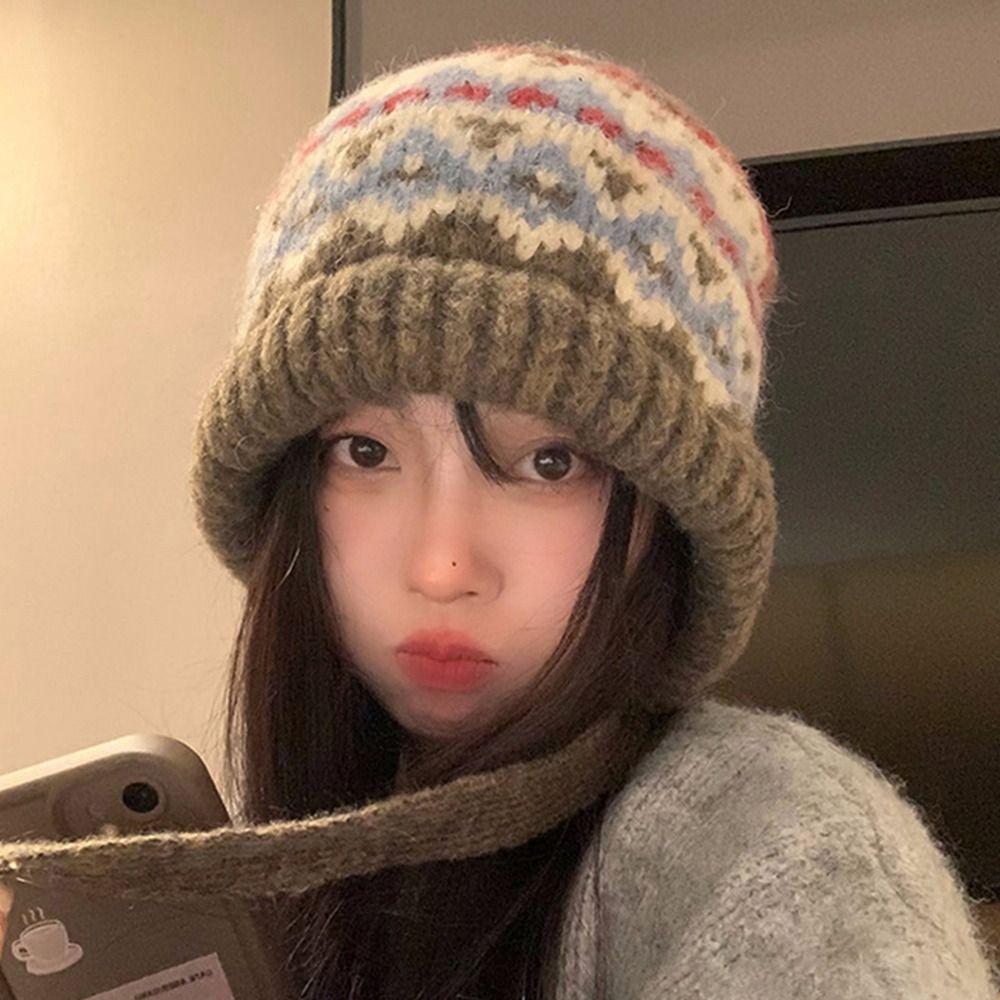 Wind-Resistant Pullover Bonnets With Strap Earmuffs Pile Cap Fashion Jacquard Knitting Hat