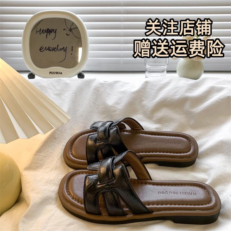 

Retro French one-word slippers women s summer wear 2025 new Internet celebrity flat-bottomed seaside vacation sandals casual sandals 35 чёрный