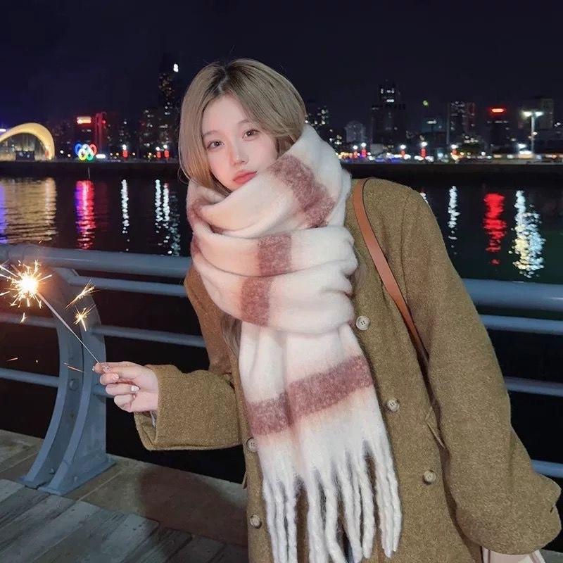 Gradient Color Stripes Autumn and Winter Korean Style Thickened Warm Off White Scarf Women's Simple Tassel Scarf Shawl