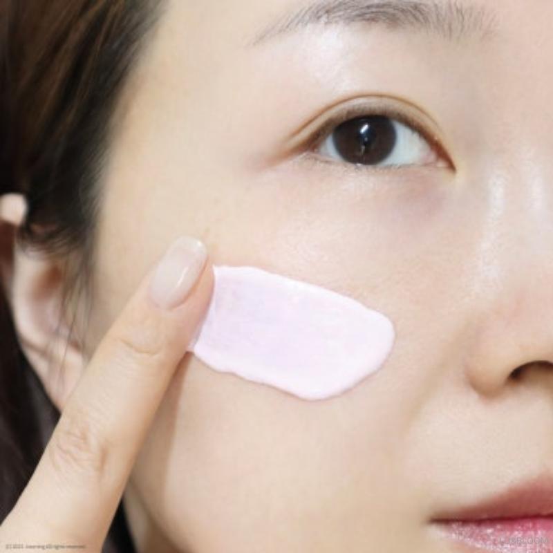 Celimax Heart Pink Tone Up Sun Cream 40ml SPF50+ PA++++ (+Free gift)