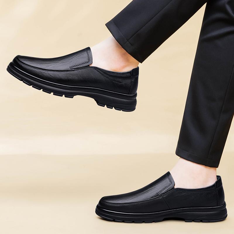 Fashion High Quality Men's Round Toe Breathable Anti Slip Loafers Fashionable Brand Men Classic Comfortable Business Casual Leather Shoe