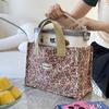 Yeah language/small fresh literary picnic floral lunch box bag bento bag hand carry versatile hand carry small square bag