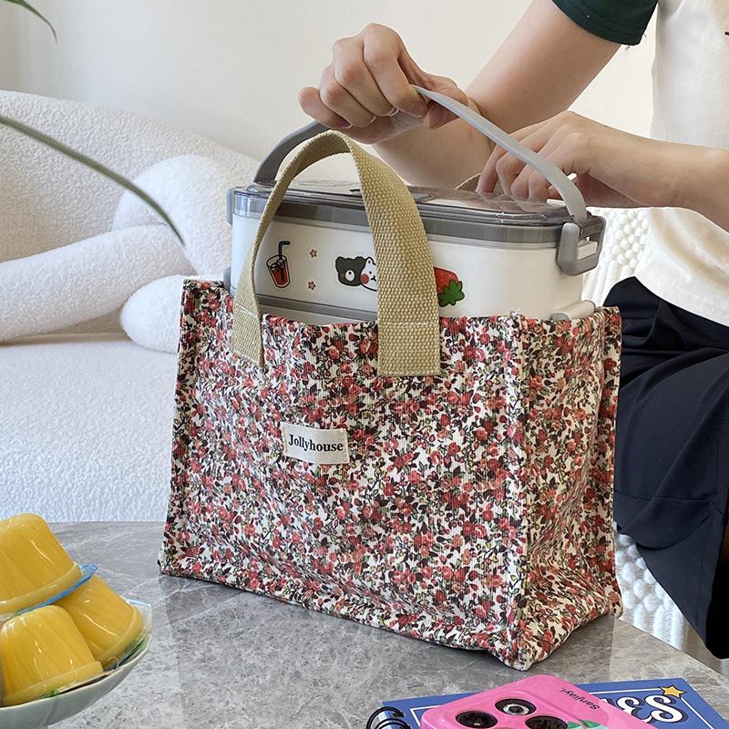 Yeah language/small fresh literary picnic floral lunch box bag bento bag hand carry versatile hand carry small square bag