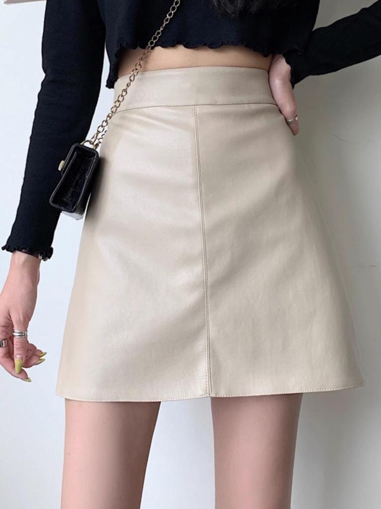 2023 Autumn/Winter Women's High-Waist Black PU Leather Skirt - Slim, Short, Casual Korean Style